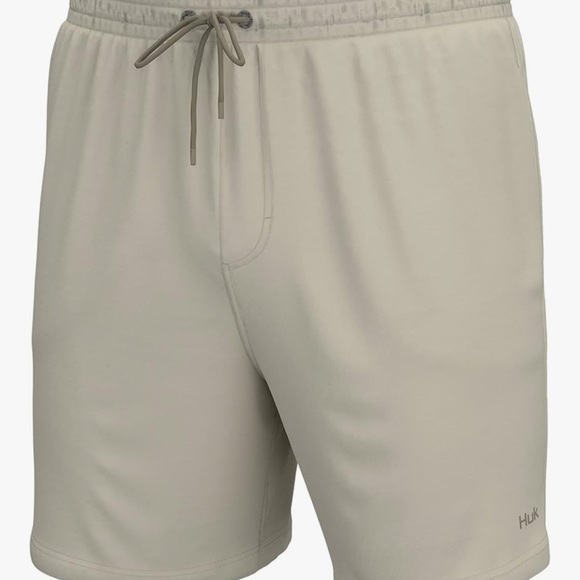 HUK Pursuit Volley Quick Dry Fishing Shorts Khaki XL NWT IN PACKAGE - Picture 1 of 8